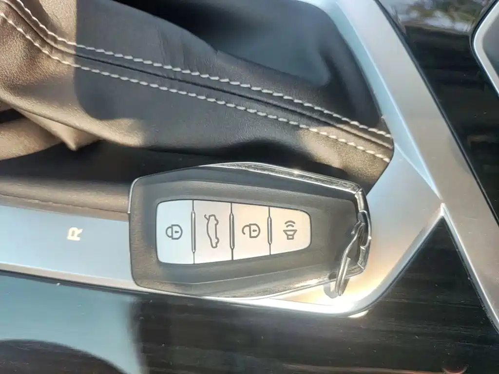 Geely Binyue — миниатюра 9