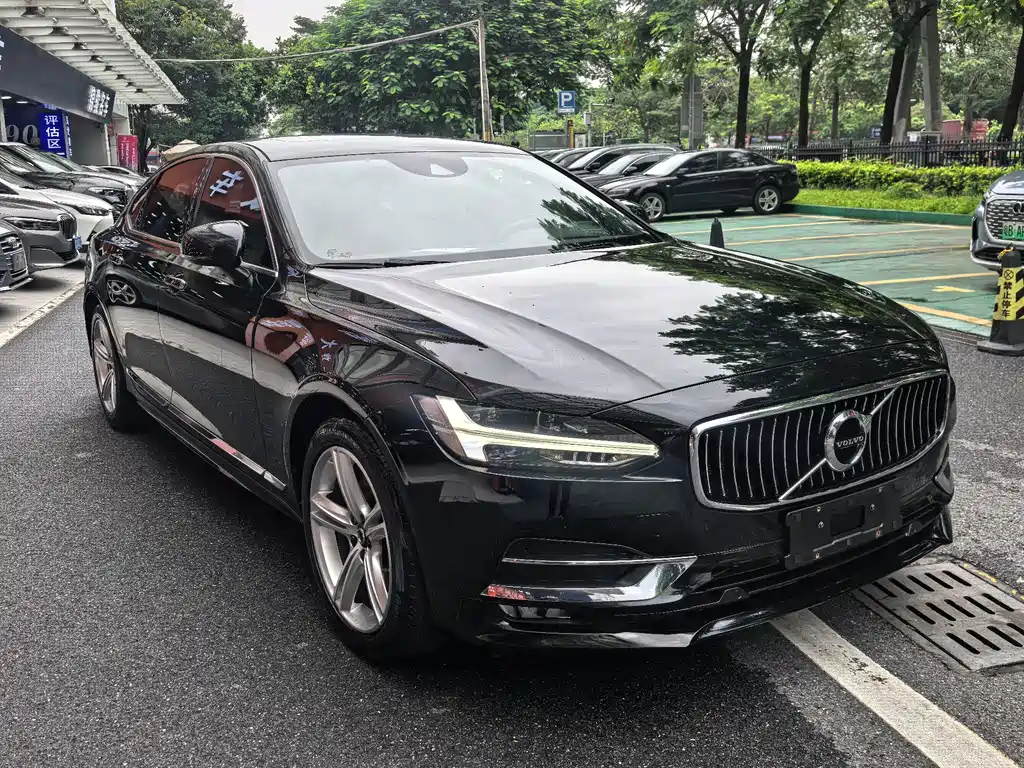 Volvo S90 — миниатюра 5