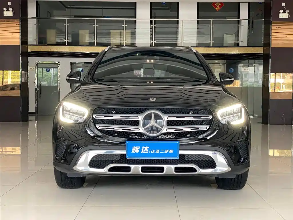 MERCEDES-BENZ GLC