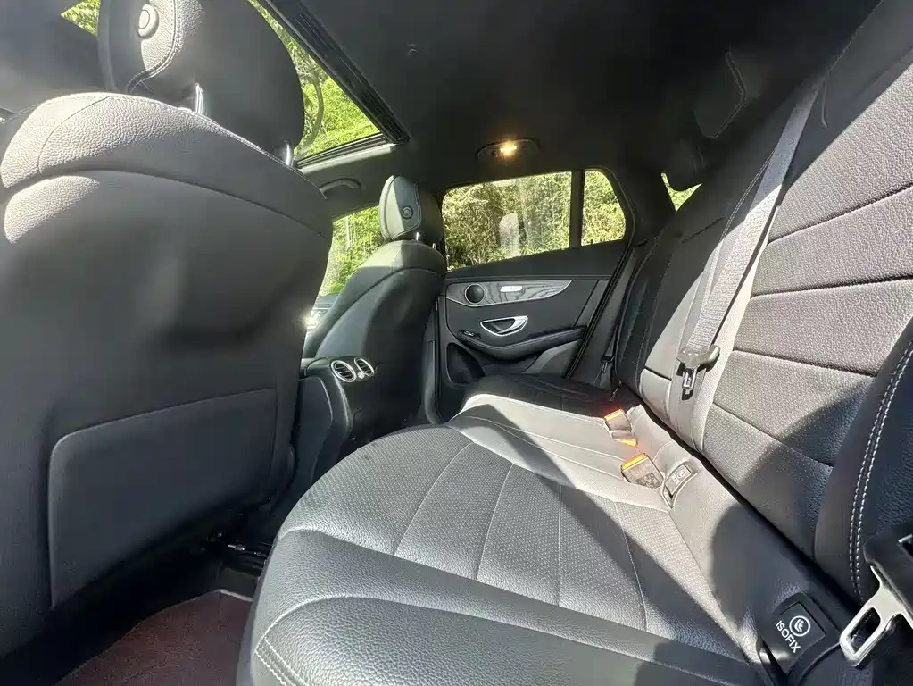 Mercedes-Benz EQC — миниатюра 8