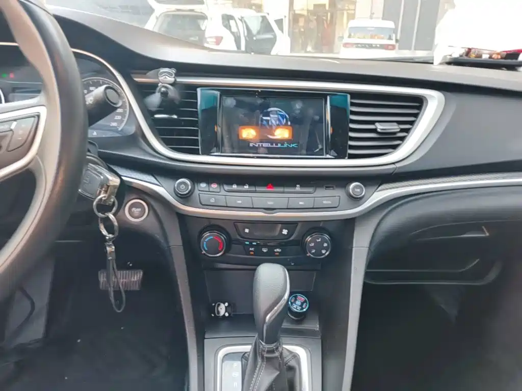 Buick Excelle — миниатюра 13