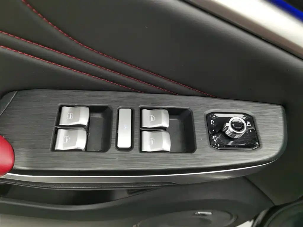 WEI PAI WEI BRAND VV5