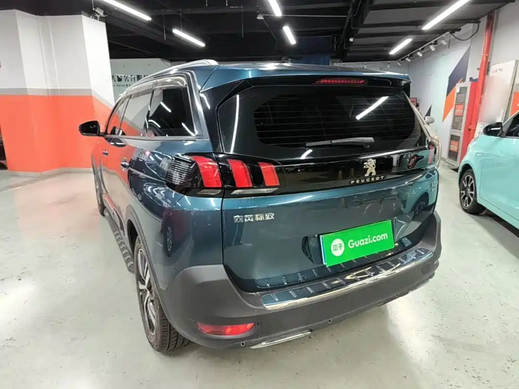 Peugeot 5008 — миниатюра 5