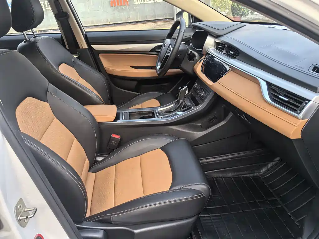 Geely Vision S1 — миниатюра 17