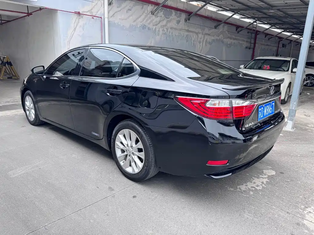 Lexus ES — миниатюра 20
