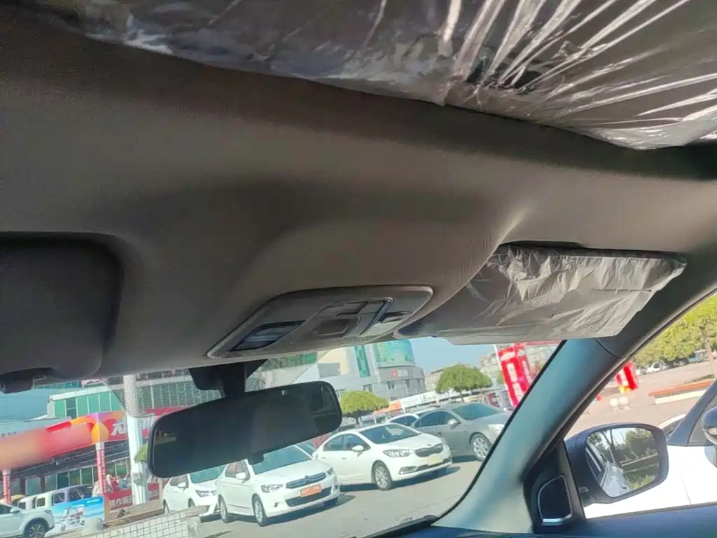 Geely Binyue — миниатюра 18