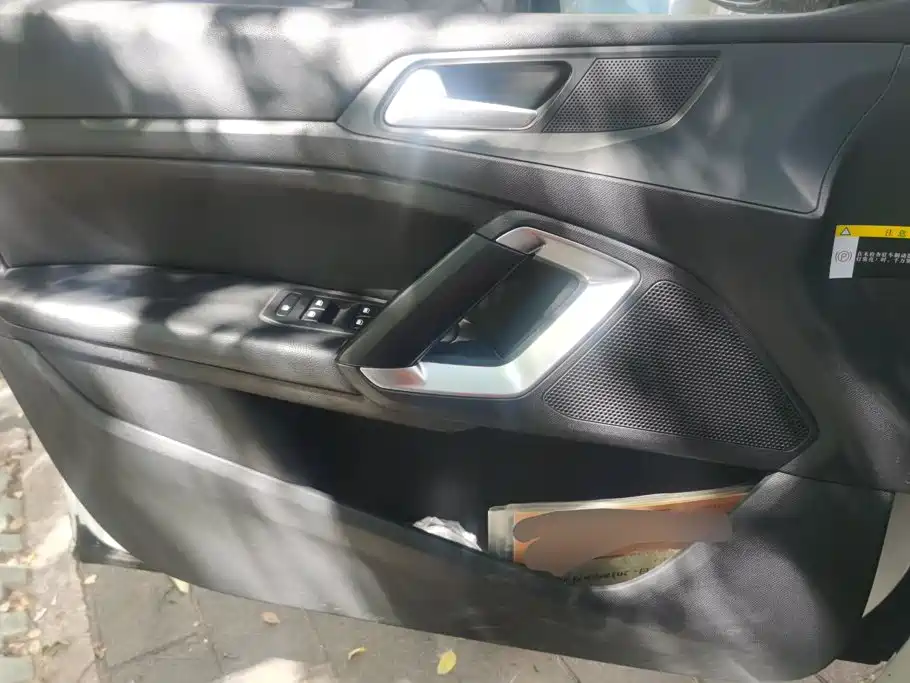Peugeot 408 — миниатюра 7