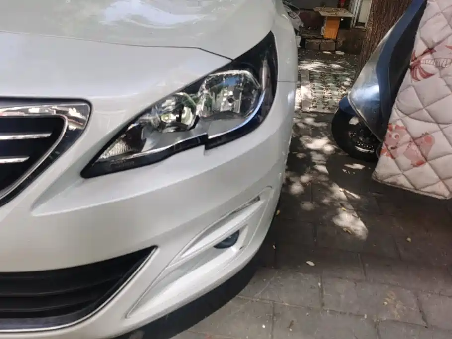 Peugeot 408 — миниатюра 5
