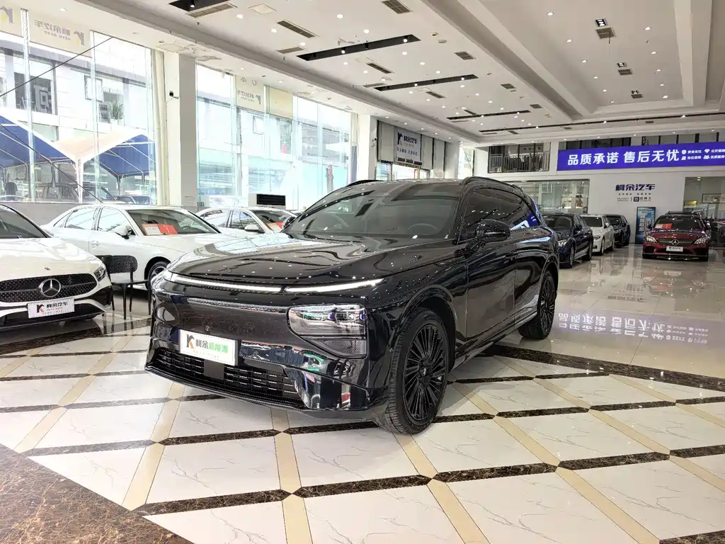 XPeng G9 — миниатюра 2