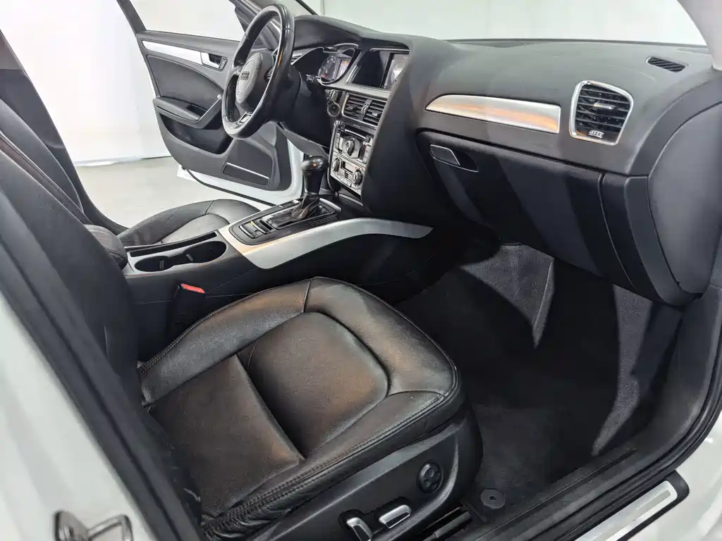 Audi A4L — миниатюра 5