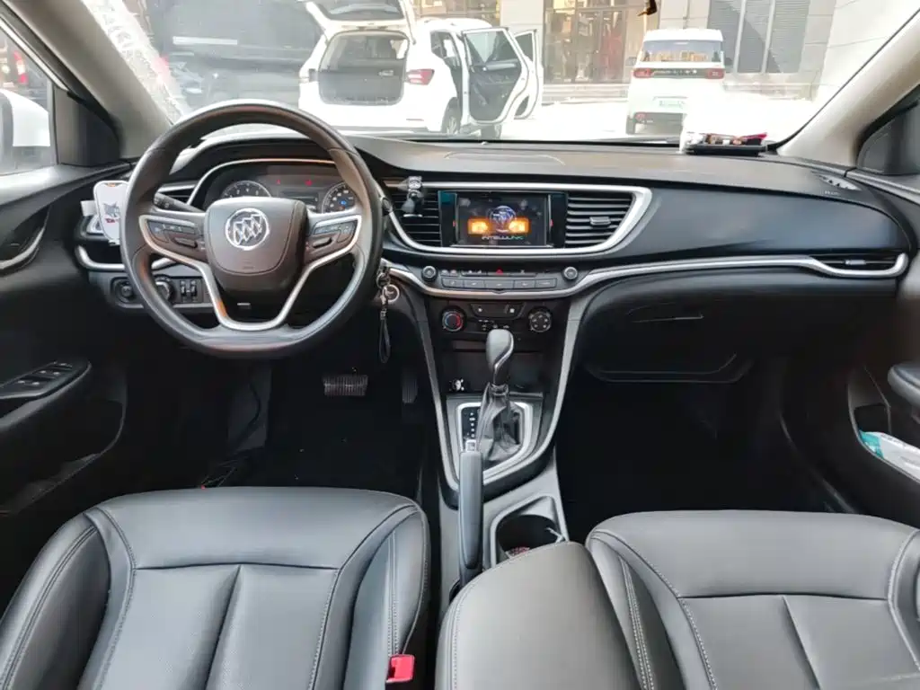 Buick Excelle — миниатюра 10