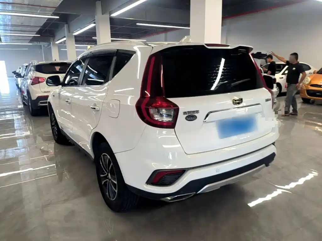 Geely Vision X6 — миниатюра 5