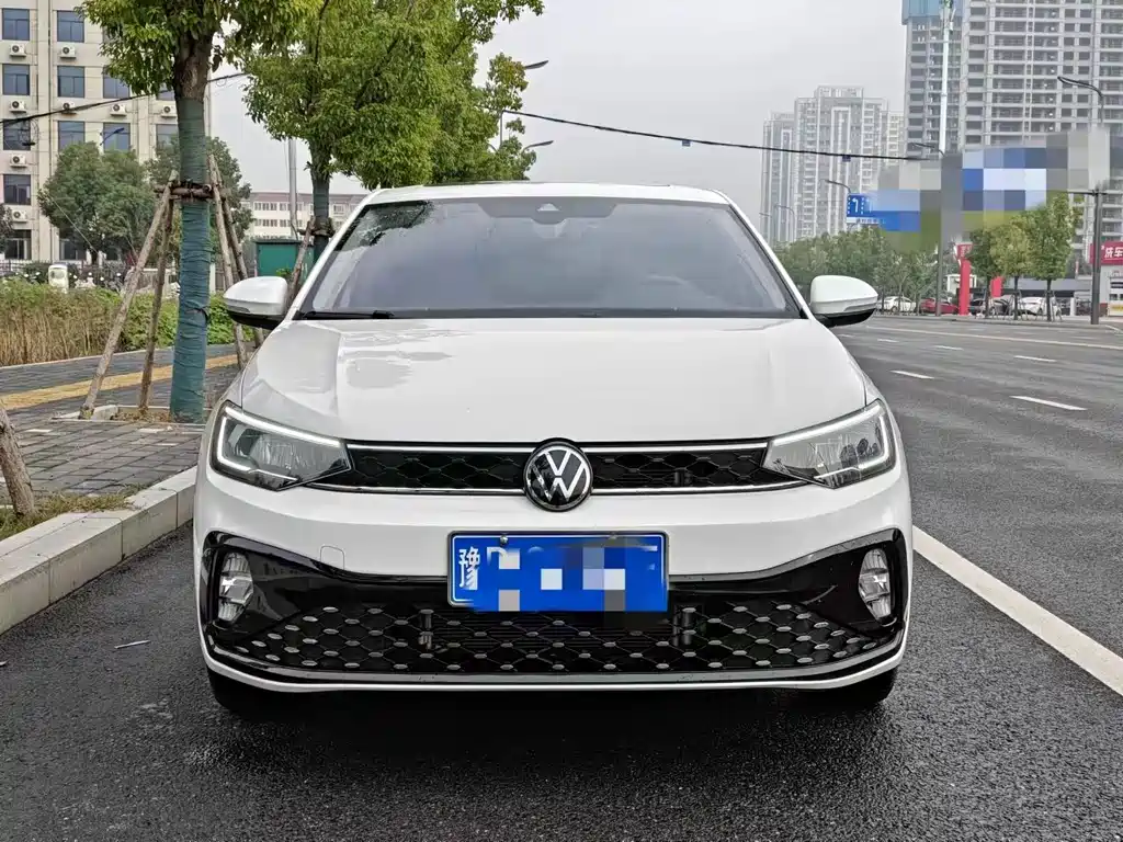 Volkswagen Lavida — миниатюра 2