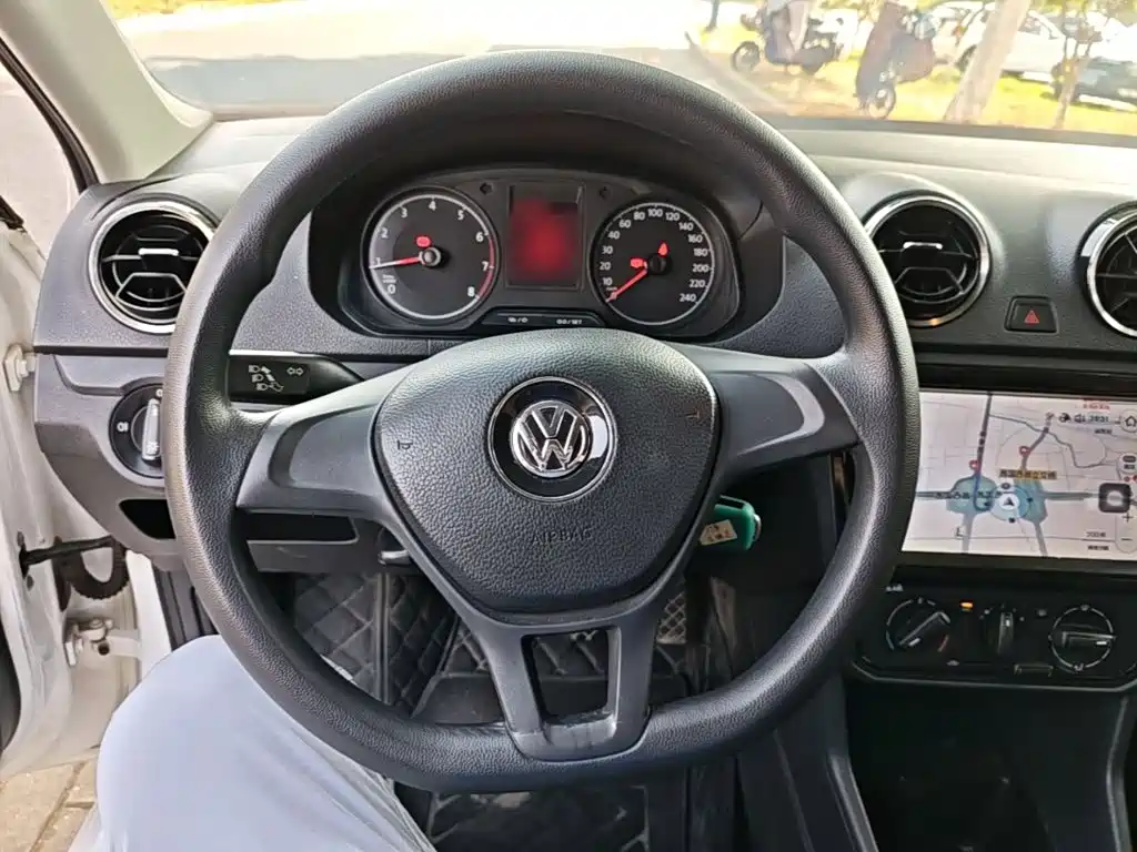 Volkswagen Jetta — миниатюра 11