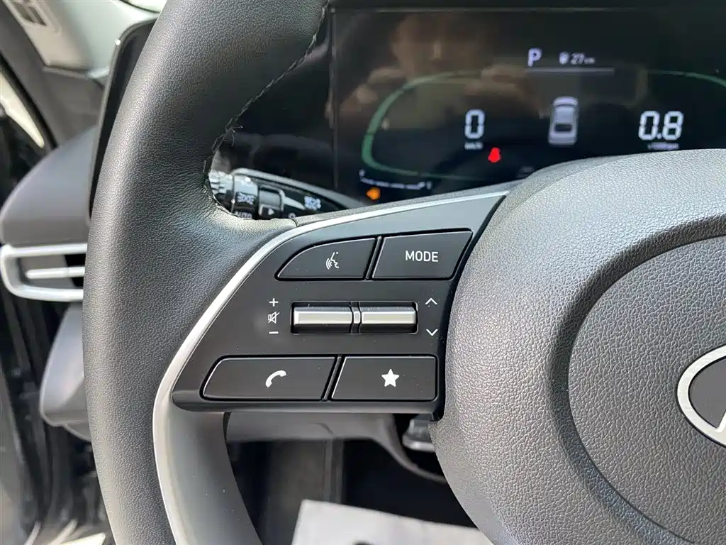 Hyundai Elantra id 4514214 из Китая 11
