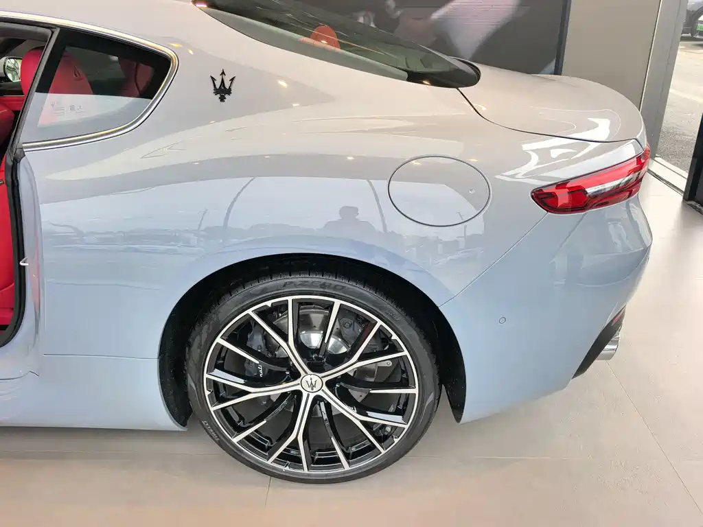 Maserati GranTurismo 2023 3.0T Modena