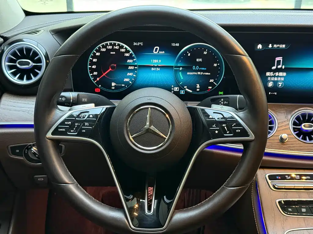 Mercedes-Benz E-Class — миниатюра 15