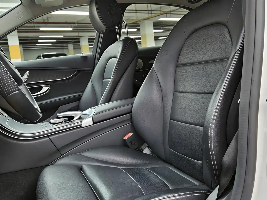 Mercedes-Benz C-Class — миниатюра 4