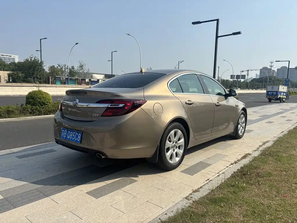 Buick Regal — миниатюра 5