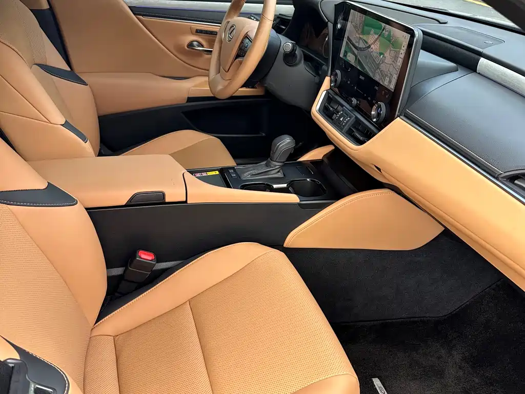 Lexus ES — миниатюра 15