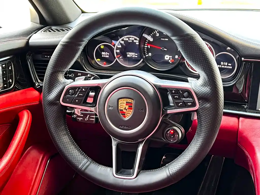 Porsche Panamera — миниатюра 13