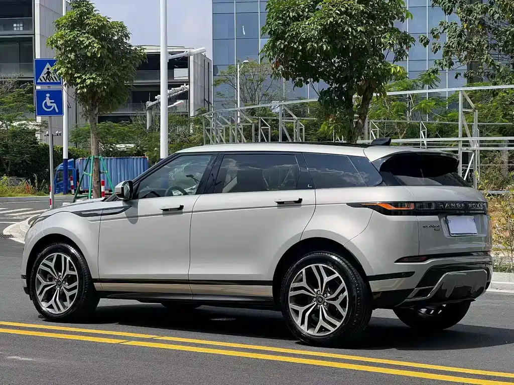 Land Rover Evoque — миниатюра 7