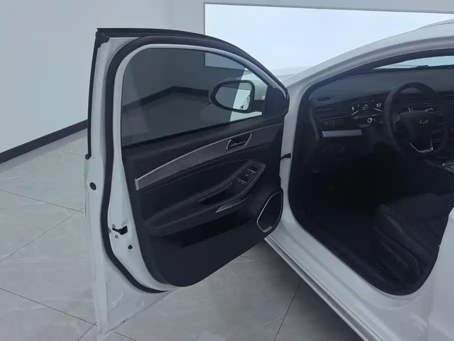 Chery Arrizo 5 PLUS — миниатюра 7