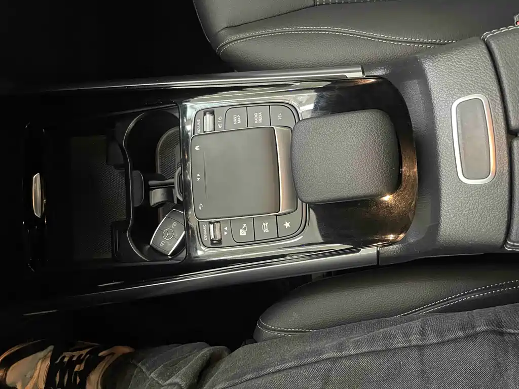 MERCEDES-BENZ B CLASS