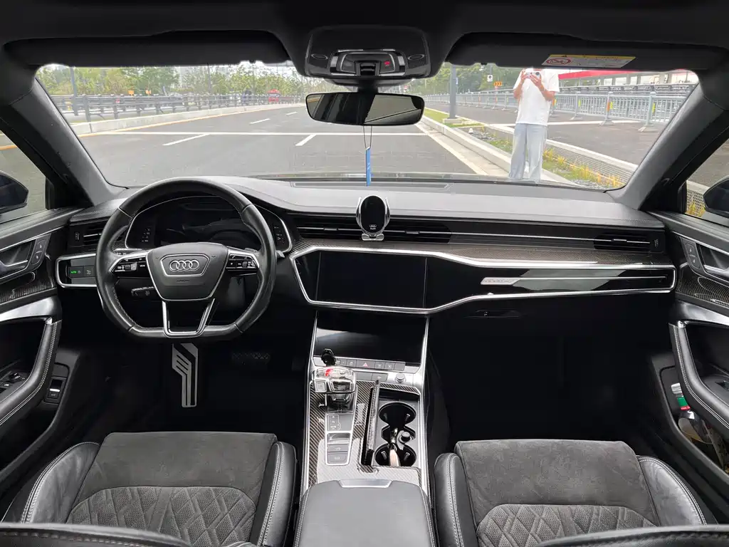 Audi A6L — миниатюра 7