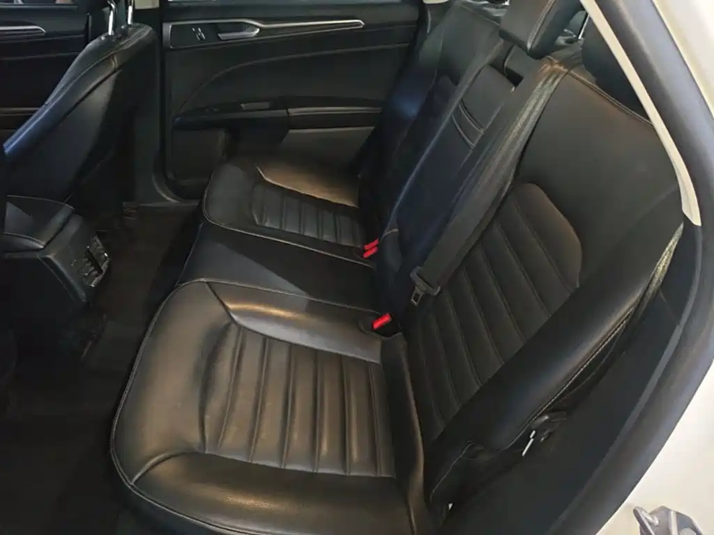Ford Mondeo — миниатюра 17