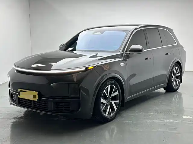 Li Auto L8