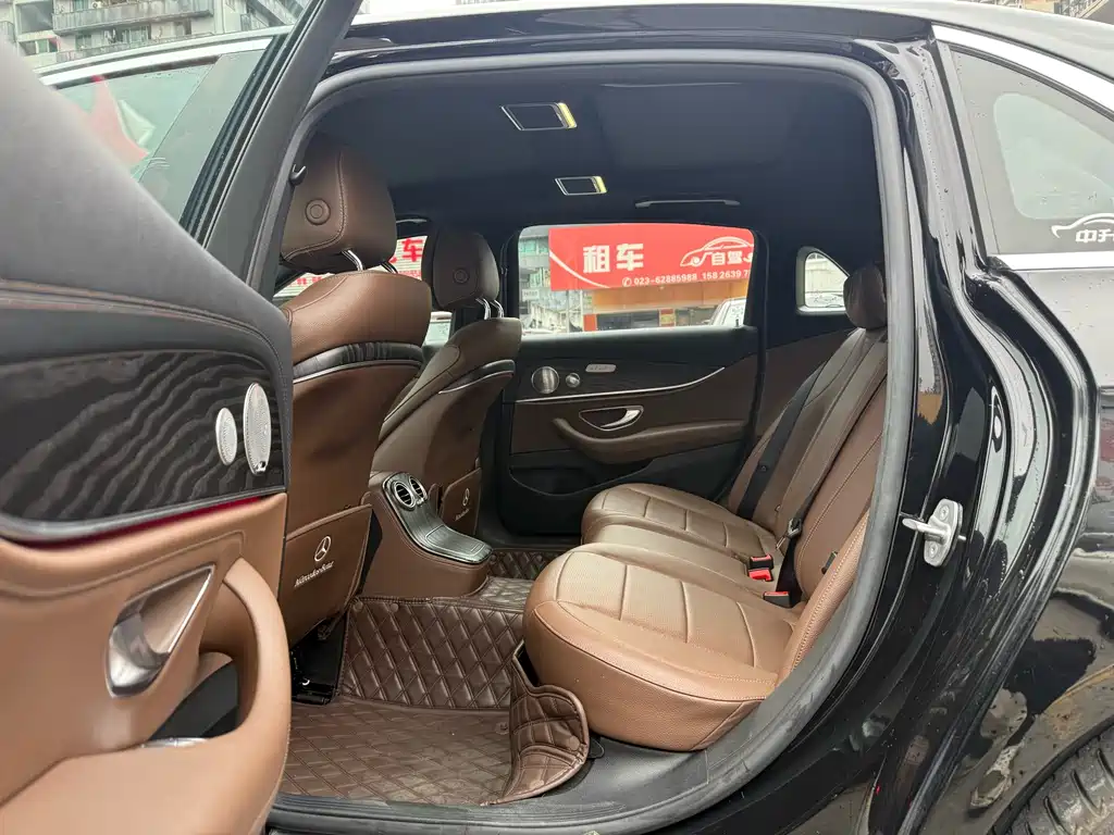 MERCEDES-BENZ E CLASS