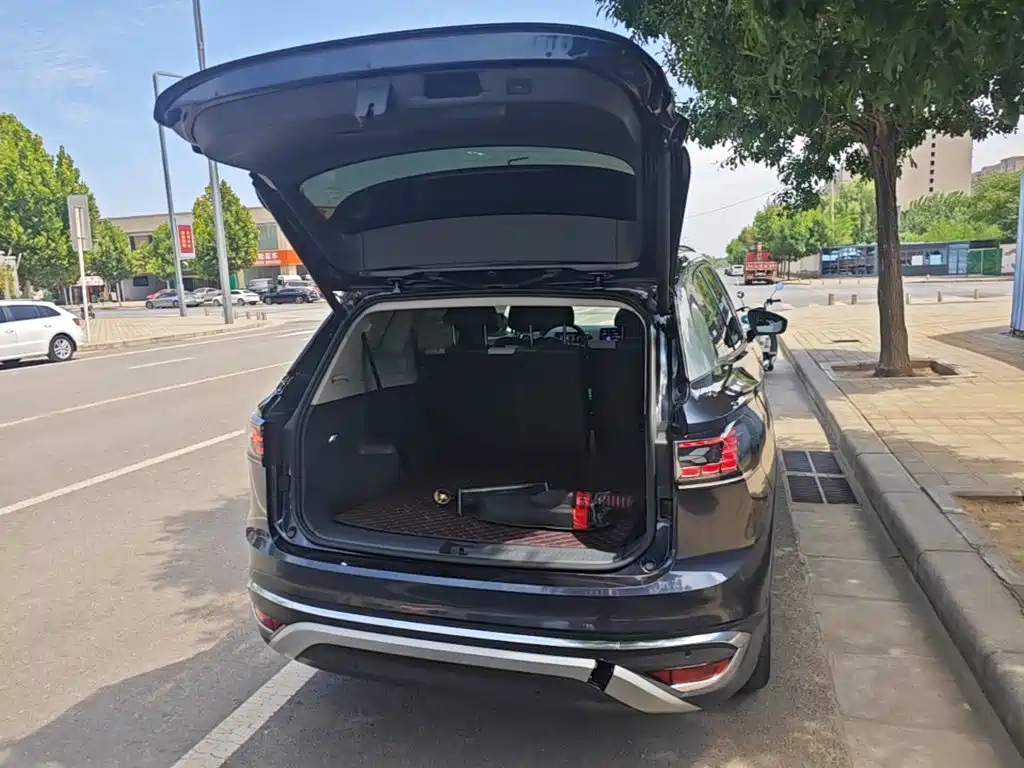 Volkswagen ID.6 Crozz — миниатюра 19
