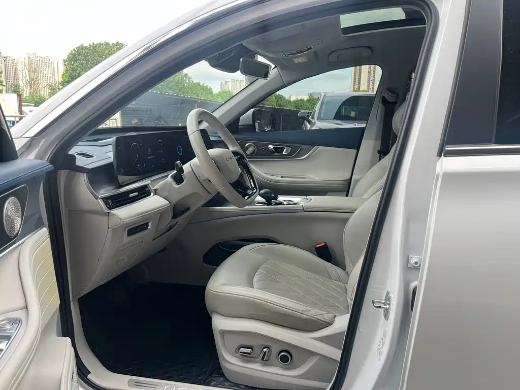 Chery Tiggo 8 PRO NEV — миниатюра 8