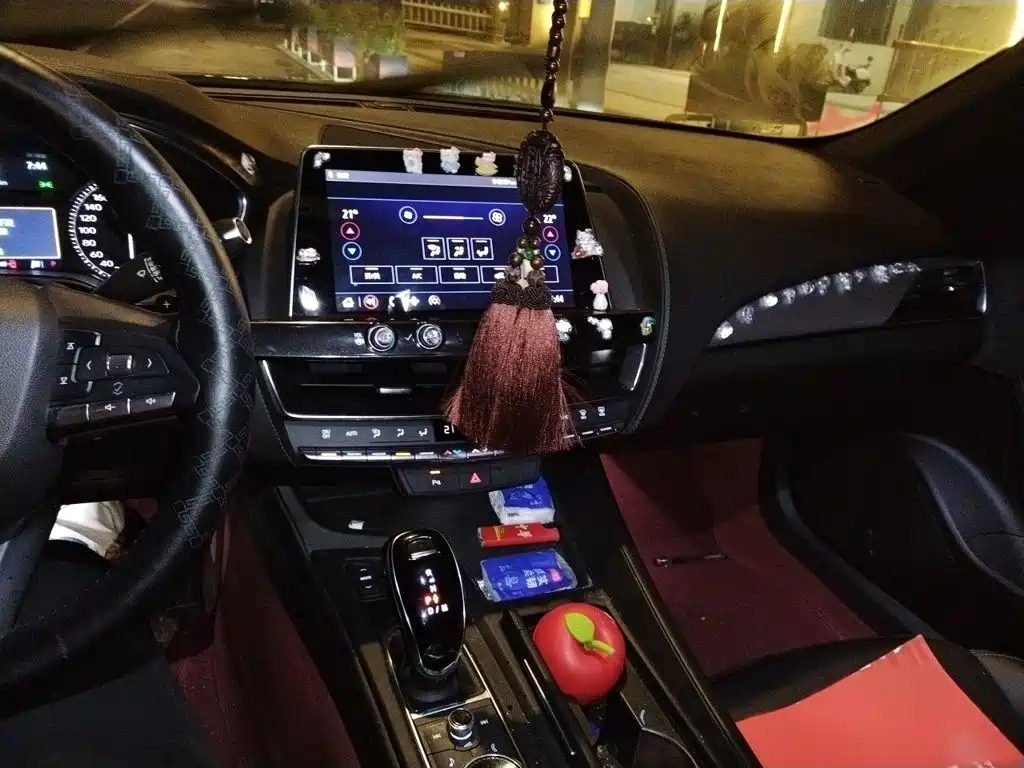 Cadillac CT5 — миниатюра 6