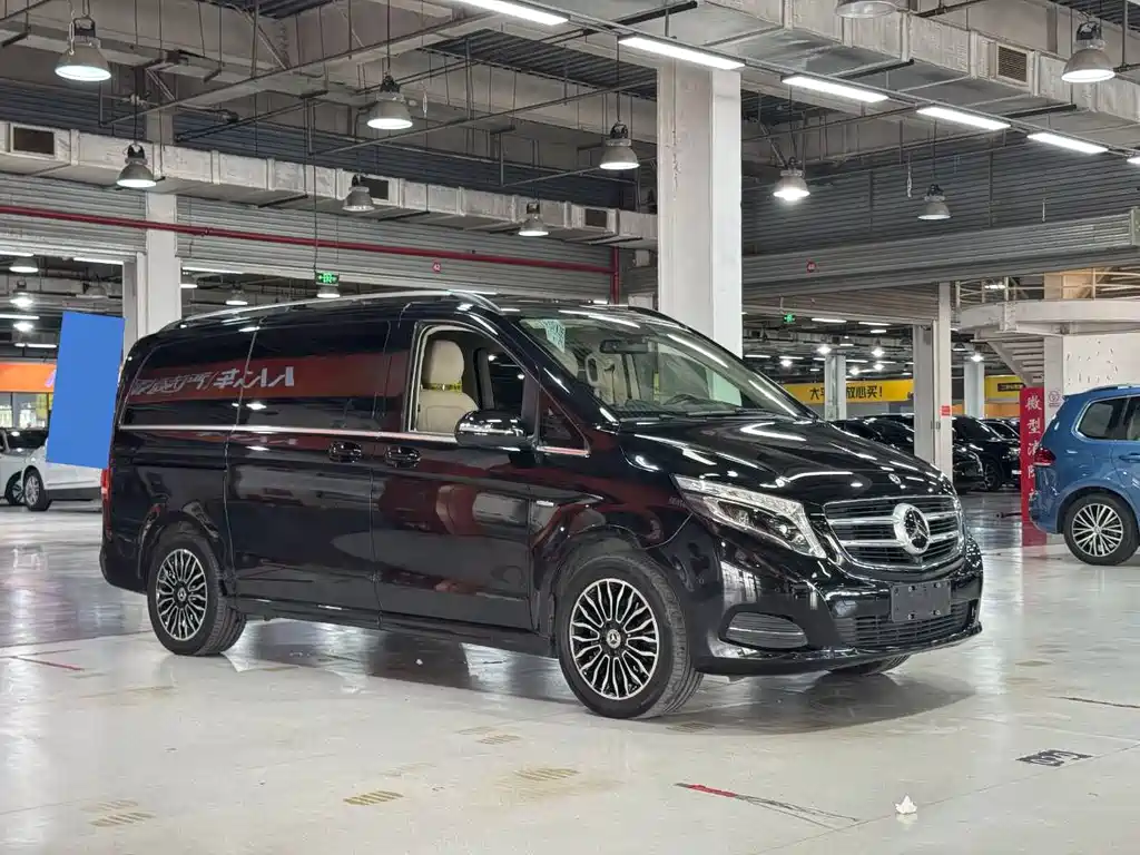 Mercedes-Benz V-Class