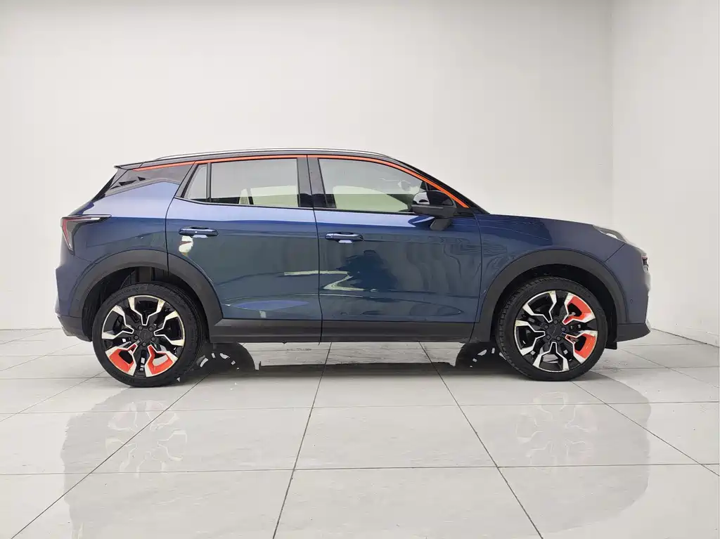 Lynk & Co 06 — миниатюра 4