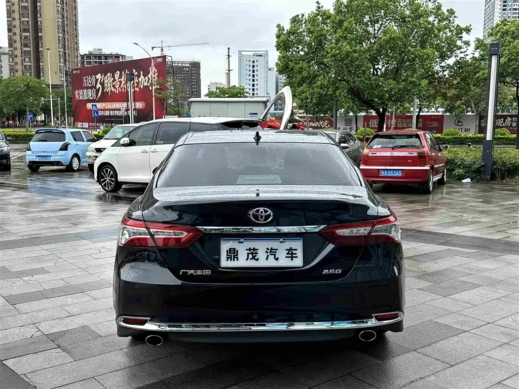 Toyota Camry 2023 2.5G Luxury
