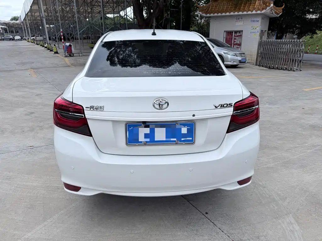 Toyota Vios — миниатюра 6