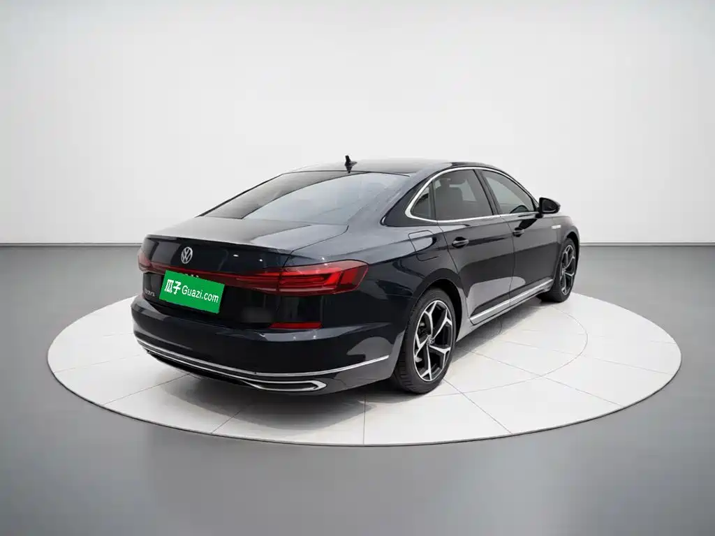 Volkswagen Passat — миниатюра 6