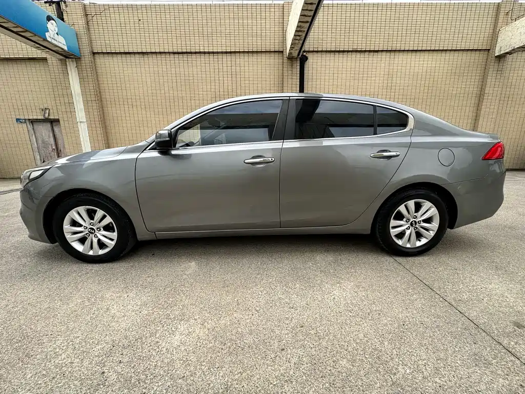 Kia K4 2014 1.8L AT GLS