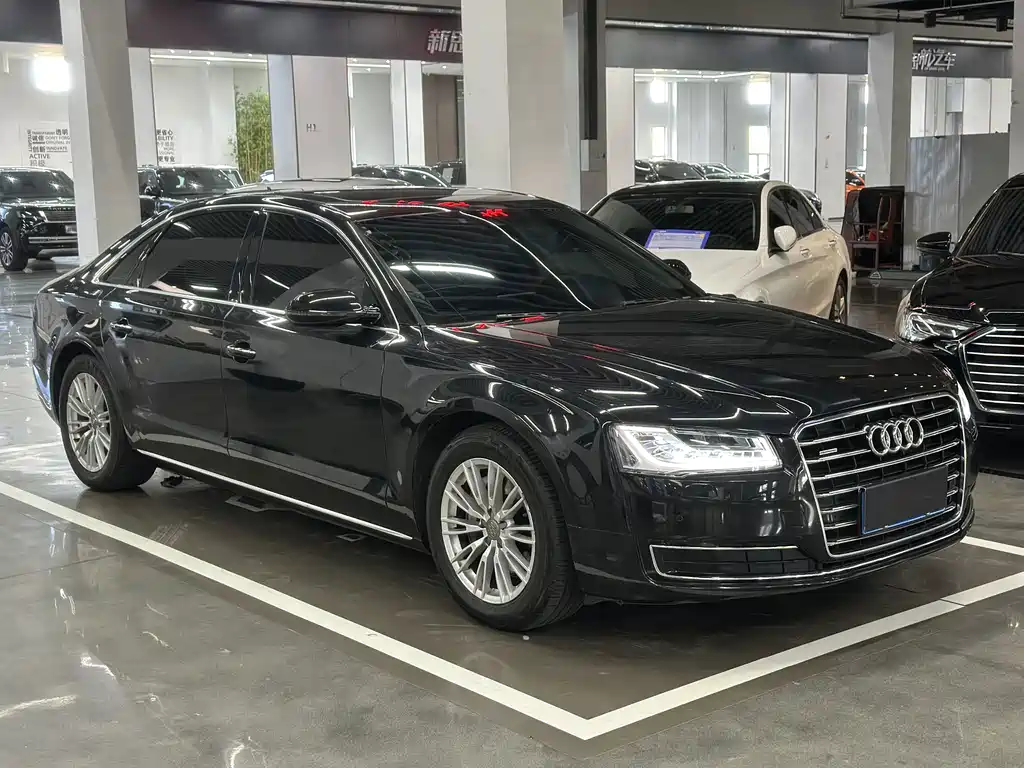 Audi A8 — миниатюра 3