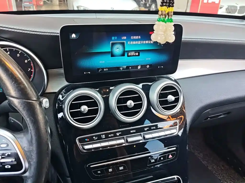 Mercedes-Benz GLC — миниатюра 13