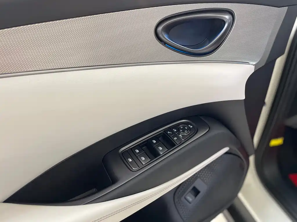 BYD Seal 06 — миниатюра 13