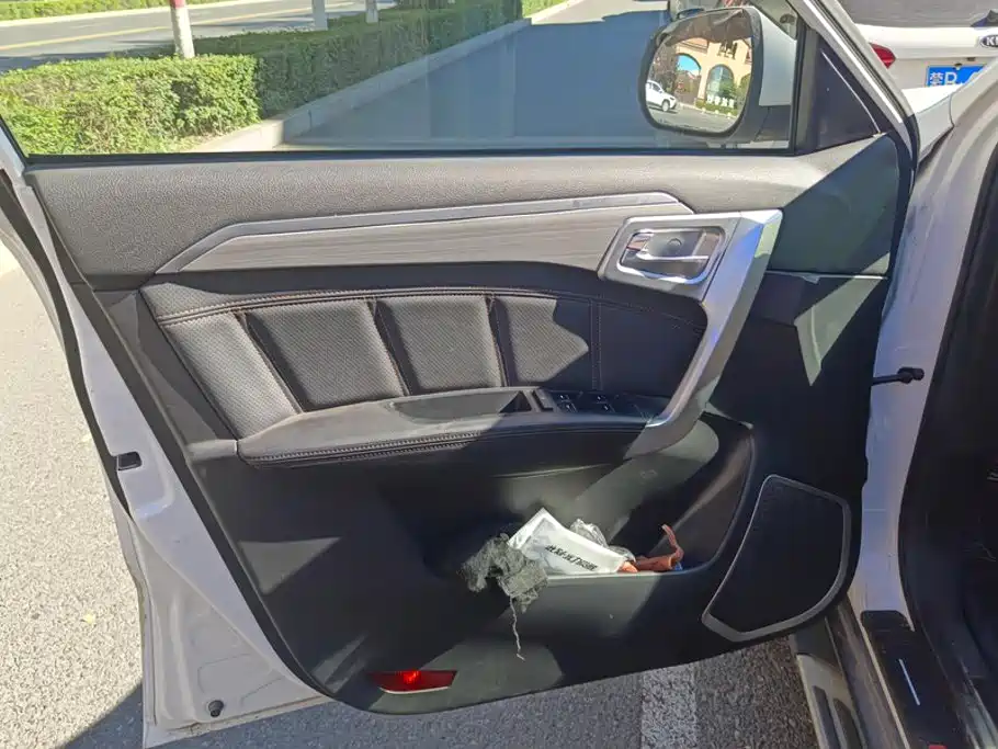 Geely Vision X6 — миниатюра 7