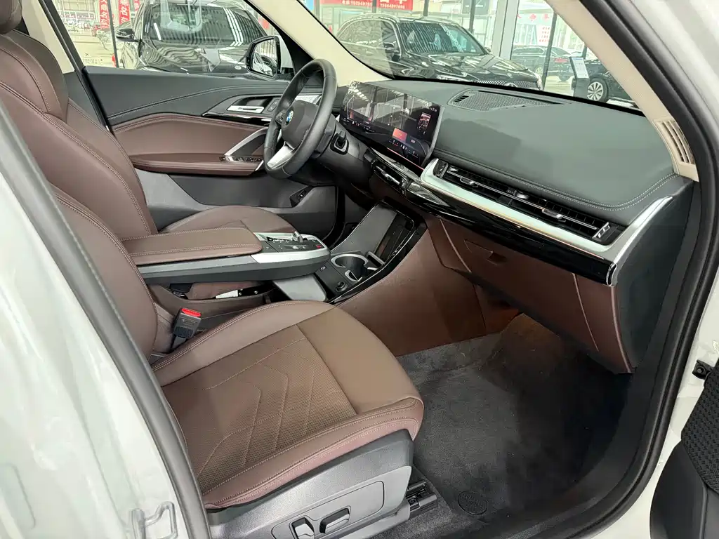 BMW X1 2025 sDrive25Li X