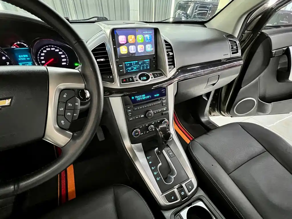 Chevrolet Captiva — миниатюра 12