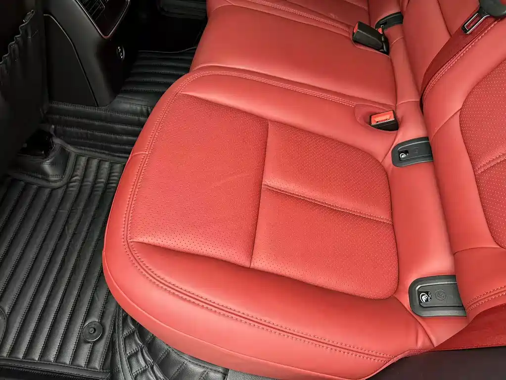 Porsche Macan — миниатюра 17