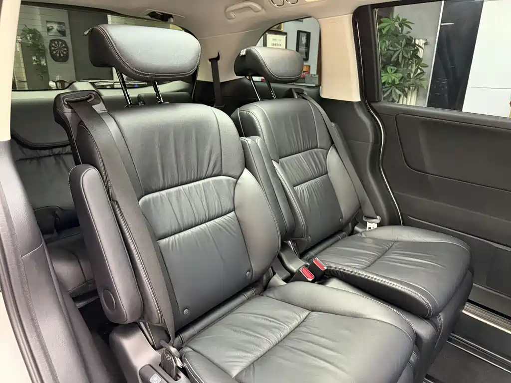 Honda Elysion — миниатюра 18