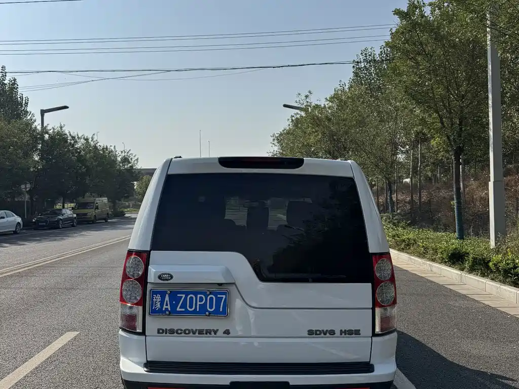 Land Rover Discovery — миниатюра 8